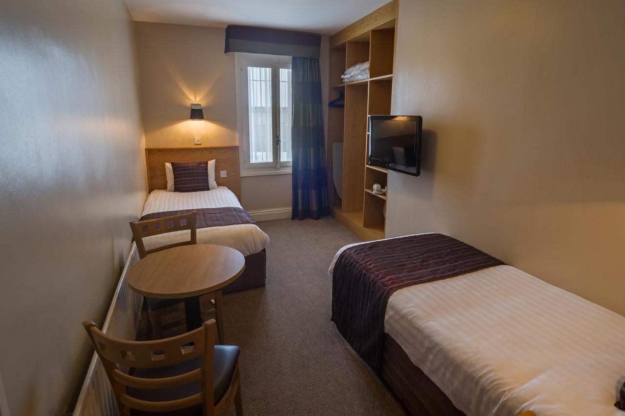 The Carraig Hotel Carrick-on-Suir Esterno foto