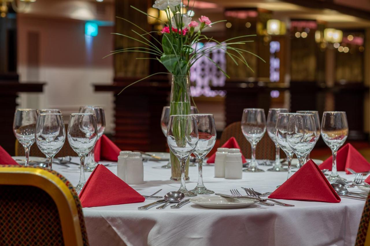 The Carraig Hotel Carrick-on-Suir Esterno foto