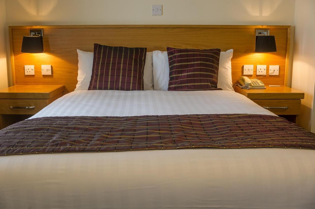 The Carraig Hotel Carrick-on-Suir Esterno foto