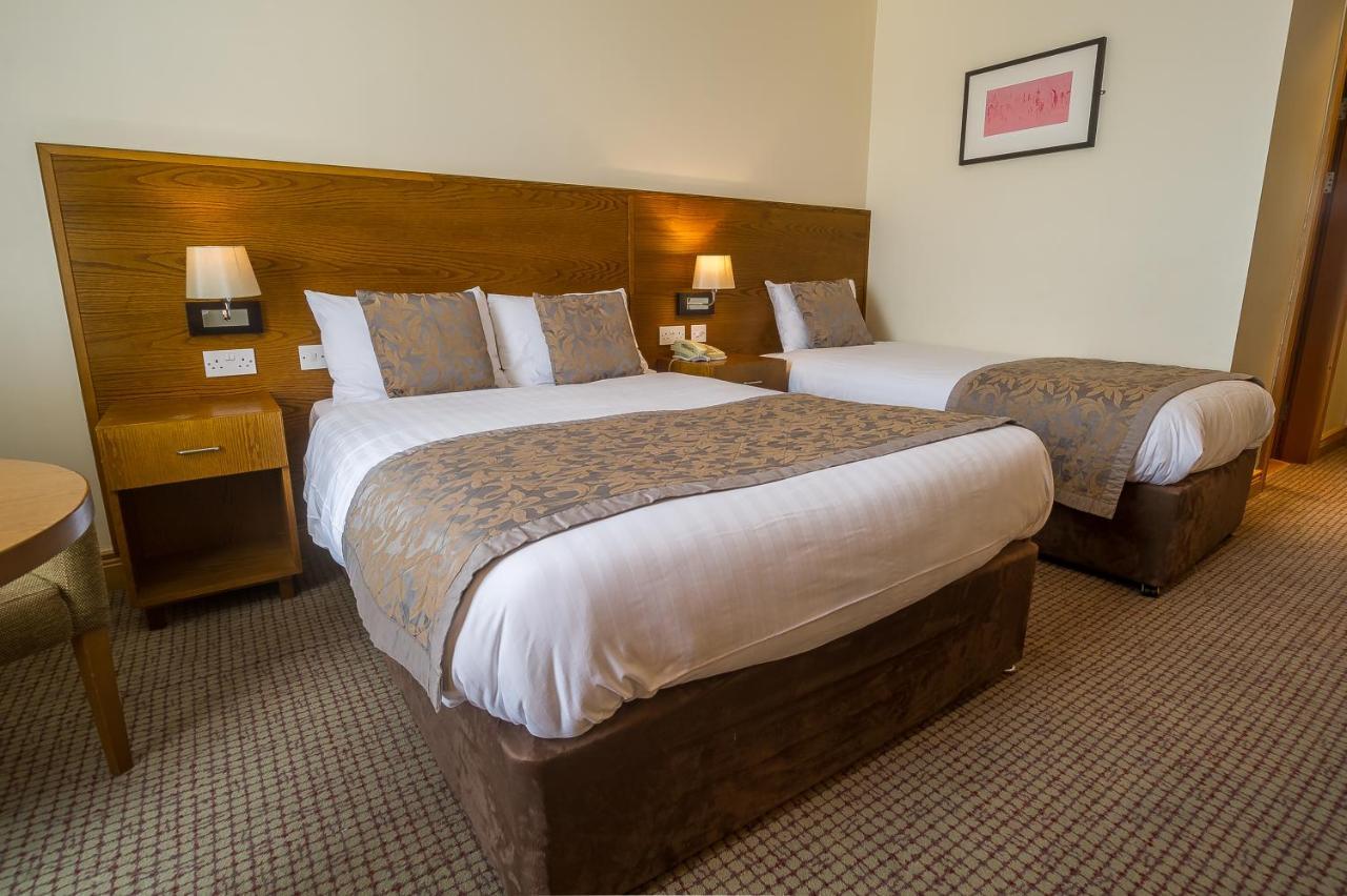 The Carraig Hotel Carrick-on-Suir Esterno foto