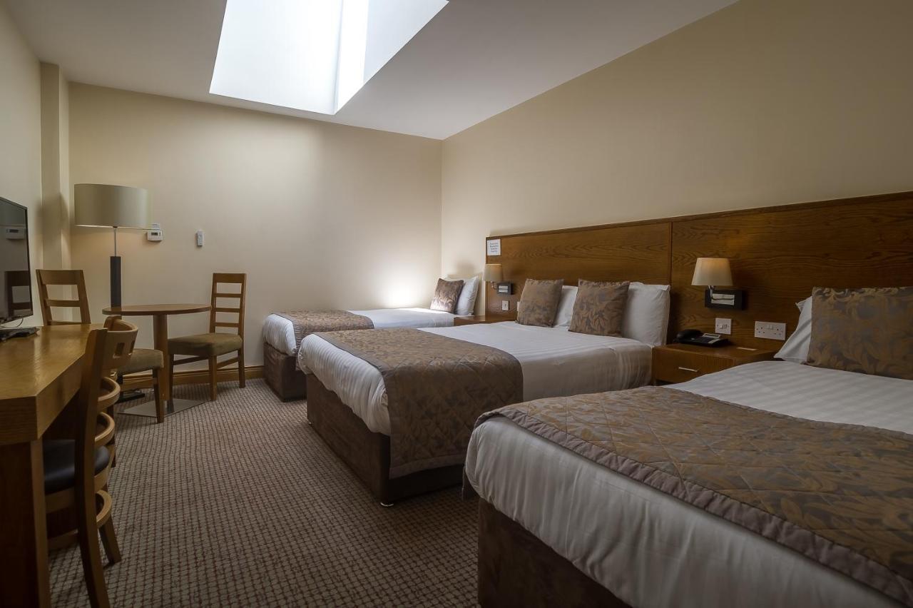 The Carraig Hotel Carrick-on-Suir Esterno foto